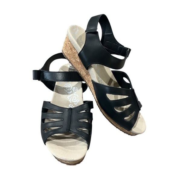 Propet NEW Black Leather Maya Strappy Open Toe Wedge Sandals Size 10 - Picture 12 of 12
